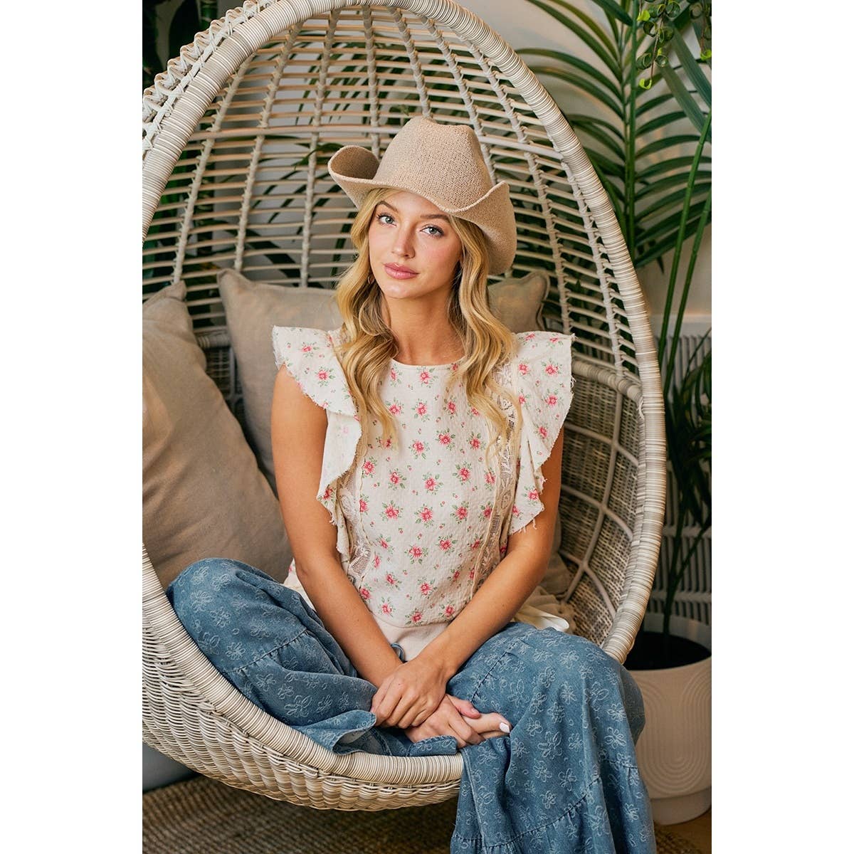 FLOWER PRINTED RUFFLE SLEEVE TRIM DETAIL TOP