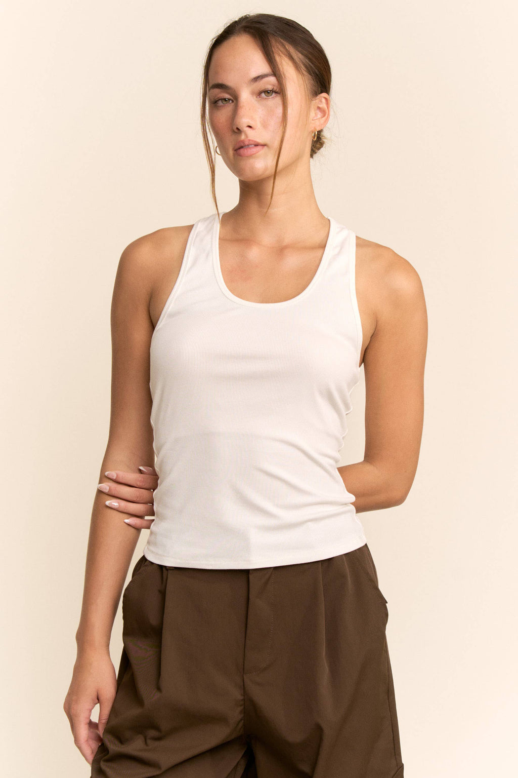 SLEEVELESS RIBBED TANK TOP