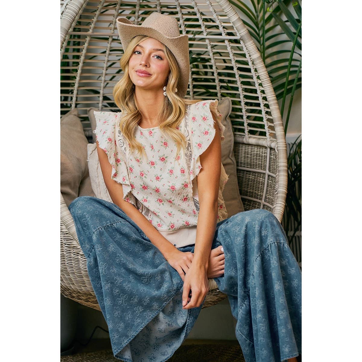 FLOWER PRINTED RUFFLE SLEEVE TRIM DETAIL TOP