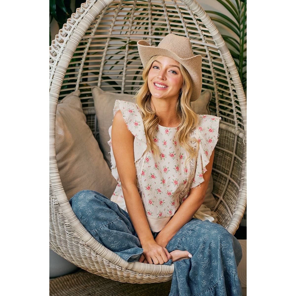 FLOWER PRINTED RUFFLE SLEEVE TRIM DETAIL TOP